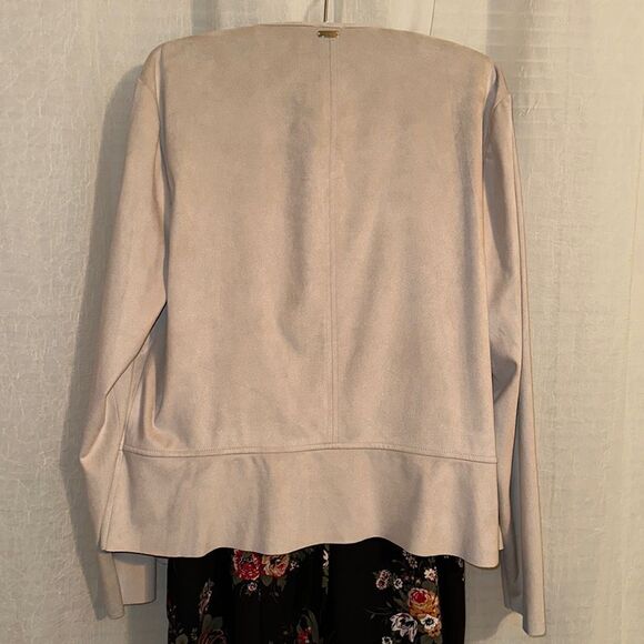 Anne Klein L Cream Micro Suede Open Front Light Professional Peplum Jacket - Picture 2 of 12